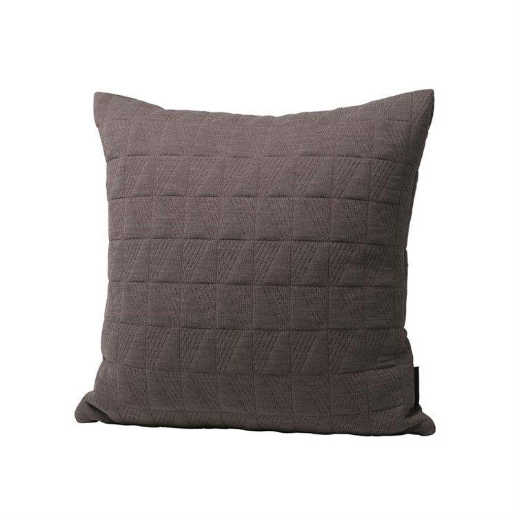 Fritz Hansen Arne Jacobsen Pude Kvadratisk Earth Brown  5704890401484