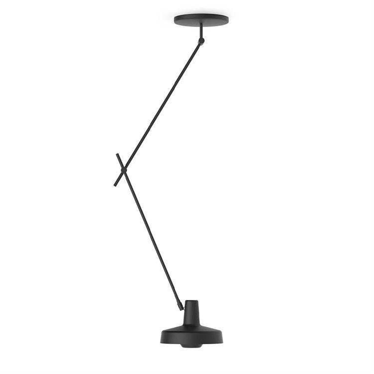 Arigato Loftlampe i Sort - Justerbare Arme og Skærm