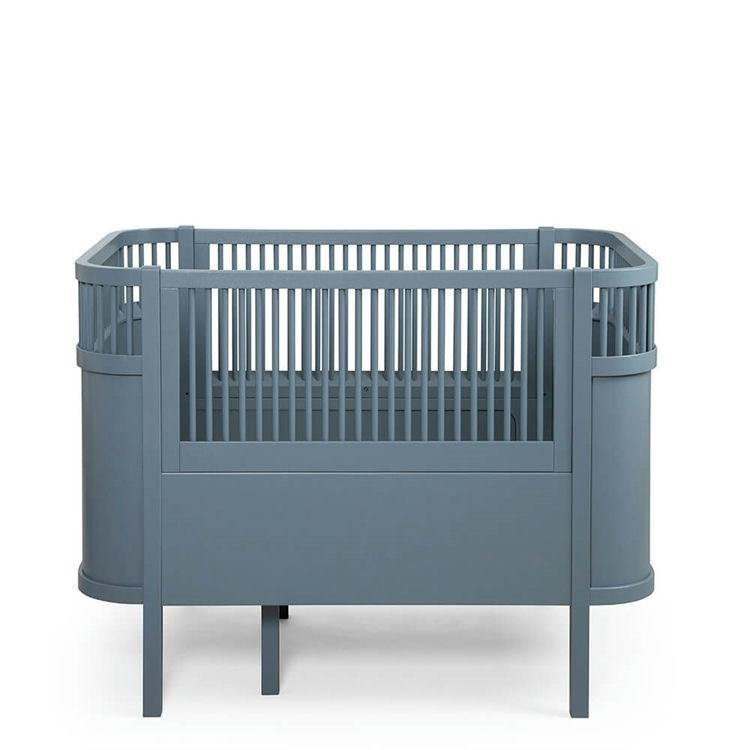 Sebra Baby- og Juniorseng i Forest Lake Blue - Klassisk Design