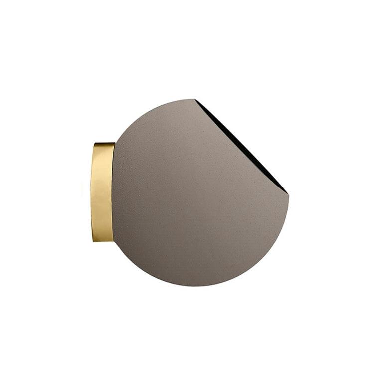 AYTM Globe Væghængt Blomsterkrukke - Taupe/Guld Ø21