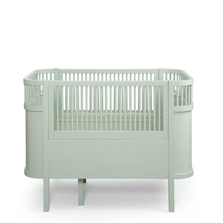 Sebra Baby- og Juniorseng i Mist Green - Klassisk Design