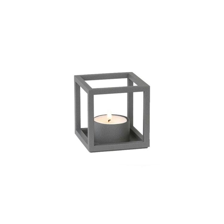 Audo Kubus T Fyrfadsstage i Grå - Elegant Design!