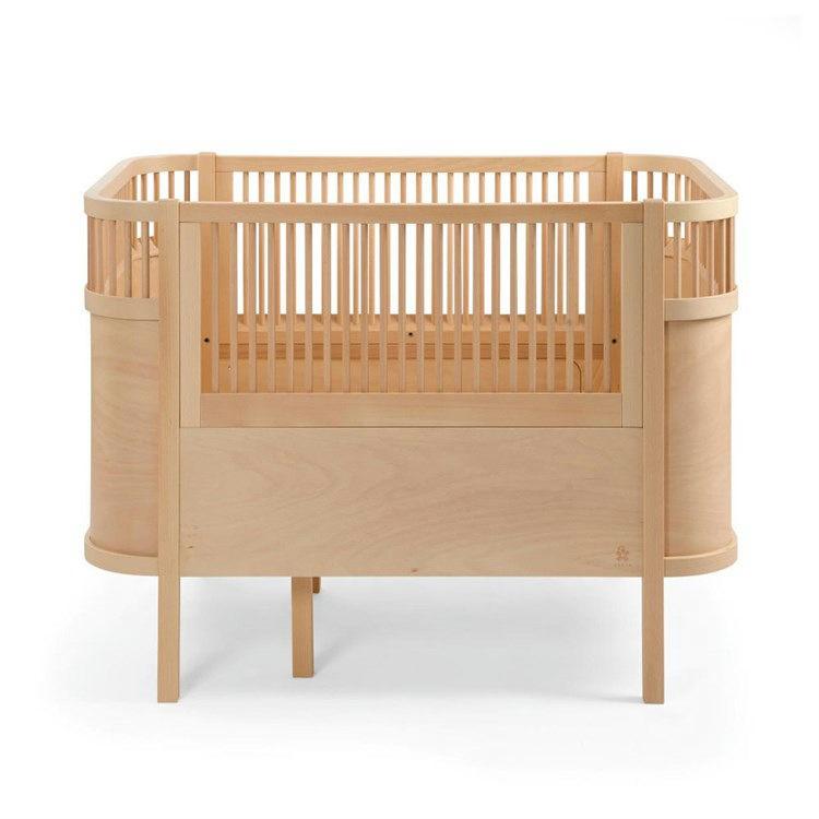 Sebra Baby- og Juniorseng i Træ - Klassisk Design