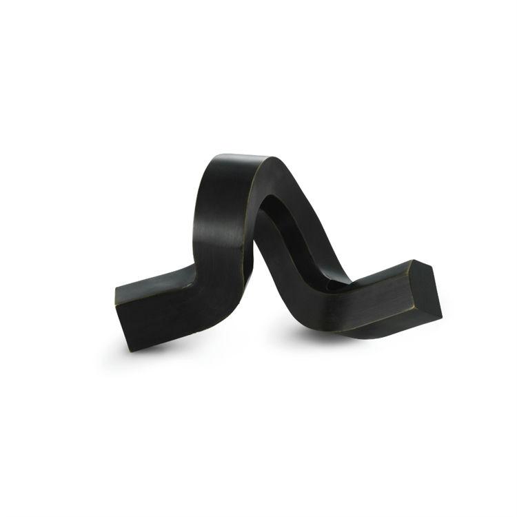 Normann Copenhagen Crooked Lysestage i Bronze